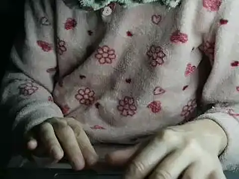 Snapshot of VeneRed chatting on 03/04/26, 07:05 VeneRed online show from 03/04/26, 07:05