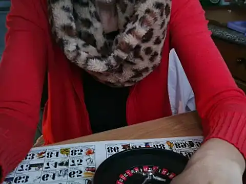 VeneRed online show from 10/21/25, 07:08