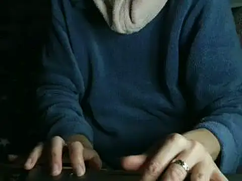 Snapshot of VeneRed chatting on 03/02/26, 10:06 VeneRed online show from 03/02/26, 10:06