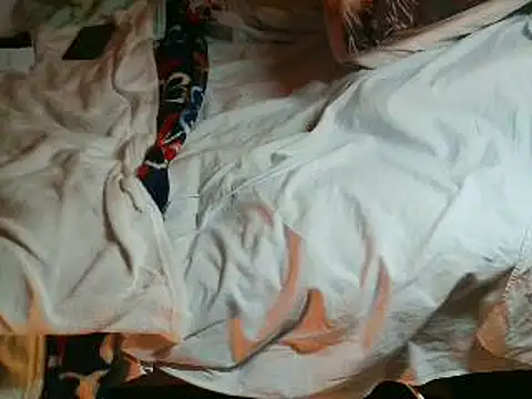 Snapshot of VeneRed chatting on 04/15/26, 06:34 VeneRed online show from 04/15/26, 06:34