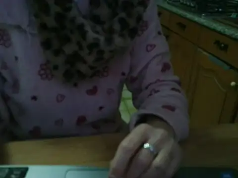 Snapshot of VeneRed chatting on 01/17/26, 06:50 VeneRed online show from 01/17/26, 06:50