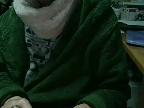 Snapshot of VeneRed chatting on 04/04/26, 08:59 VeneRed online show from 04/04/26, 08:59