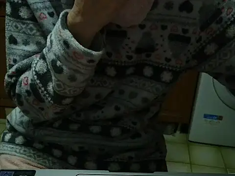 Snapshot of VeneRed chatting on 02/08/26, 05:21 VeneRed online show from 02/08/26, 05:21