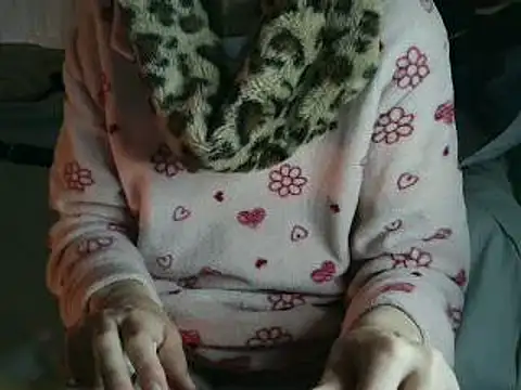 Snapshot of VeneRed chatting on 03/28/26, 10:05 VeneRed online show from 03/28/26, 10:05