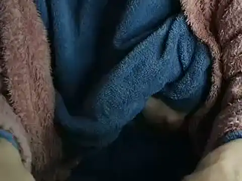 Snapshot of VeneRed chatting on 03/24/26, 08:36 VeneRed online show from 03/24/26, 08:36