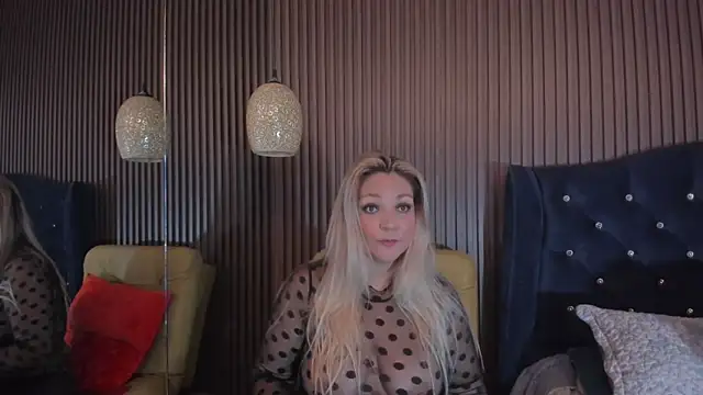 Snapshot of MalorySweet chatting on 02/25/26, 01:00 MalorySweet online show from 02/25/26, 01:00