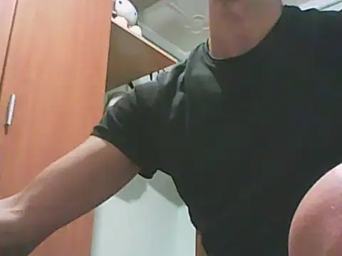 Snapshot of Fundy37 chatting on 11/07/25, 02:16 Fundy37 online show from 11/07/25, 02:16