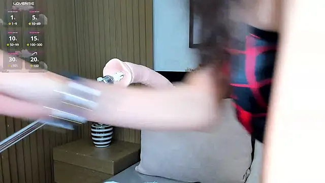 doll bella  online show from 04/10/26, 07:54