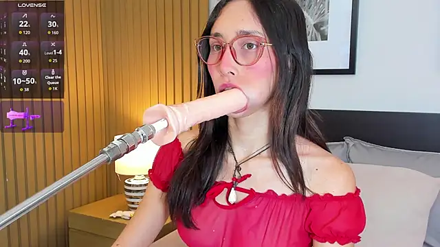 doll bella  online show from 04/15/26, 07:58