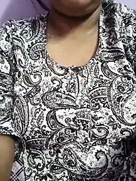 Cute payal0 online show from 04/11/26, 05:26