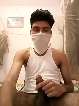 Snapshot of xxxgayroy12 chatting on 02/21/25, 06:26 xxxgayroy12 online show from 02/21/25, 06:26