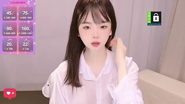 Snapshot of GouGou-111 chatting on 09/09/25, 04:22 GouGou-111 online show from 09/09/25, 04:22