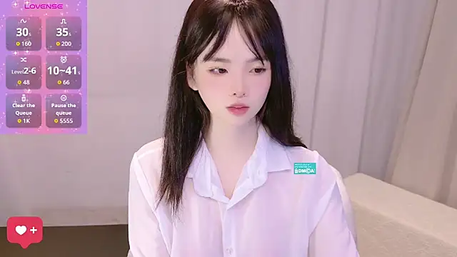 Snapshot of GouGou-111 chatting on 09/09/25, 04:27 GouGou-111 online show from 09/09/25, 04:27