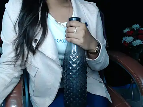 Snapshot of Wish_Queen chatting on 03/06/25, 02:40 Wish Queen online show from 03/06/25, 02:40