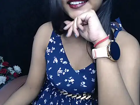 Snapshot of Wish_Queen chatting on 10/03/25, 10:39 Wish Queen online show from 10/03/25, 10:39