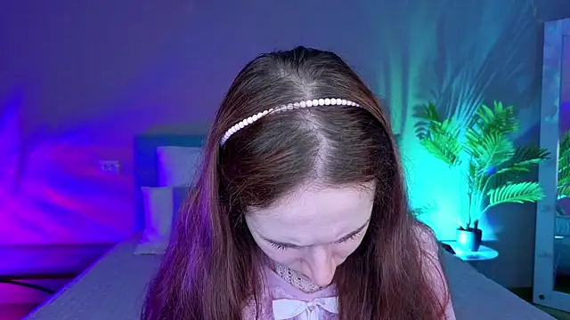 L1ittle kitty  online show from 04/26/26, 05:16