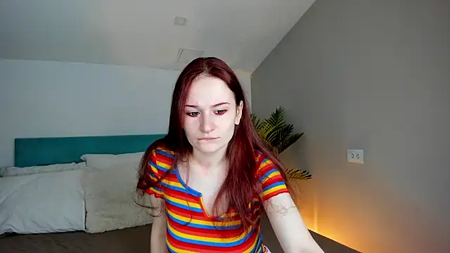 Snapshot of L1ittle_kitty_ chatting on 01/13/26, 06:06 L1ittle kitty online show from 01/13/26, 06:06