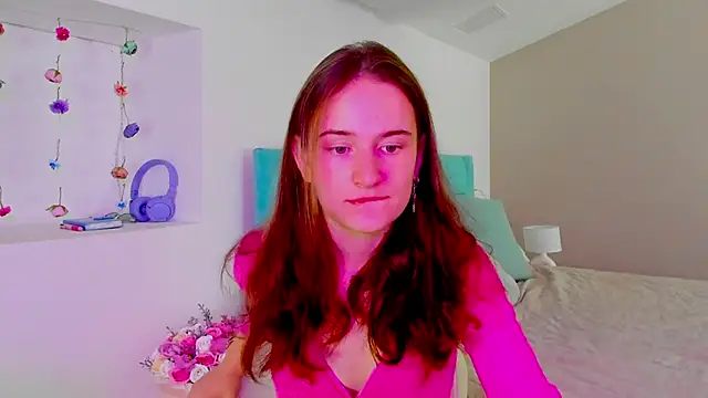 L1ittle kitty  online show from 09/25/25, 05:35