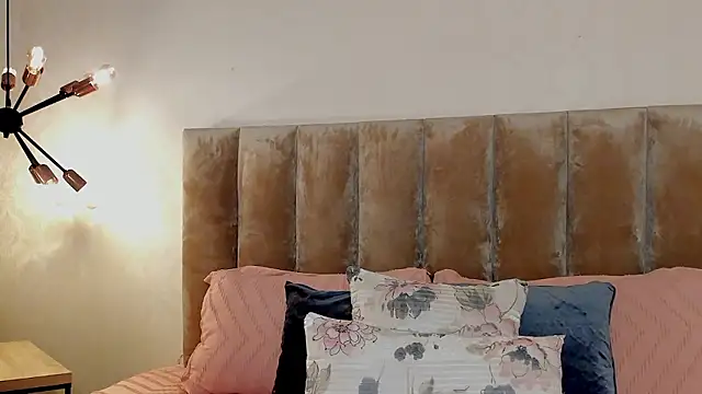 Alisha-Bond online show from 01/09/26, 10:39