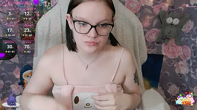 Snapshot of DivaMarisa chatting on 02/13/25, 05:16 DivaMarisa online show from 02/13/25, 05:16