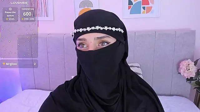 rawiya online show from 10/15/25, 12:13