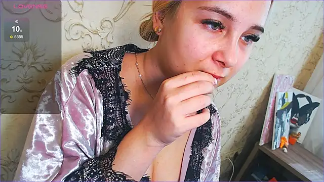 DolphinDreams online show from 03/10/25, 10:07