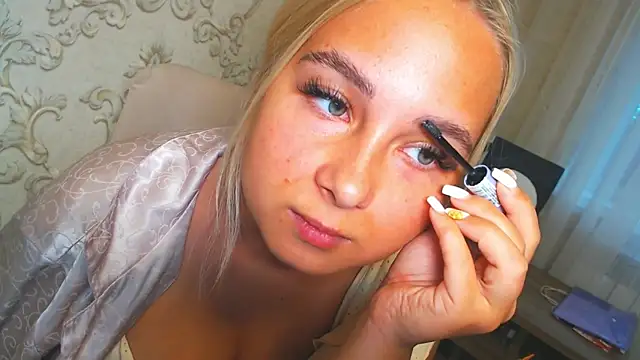 DolphinDreams online show from 10/15/25, 10:12