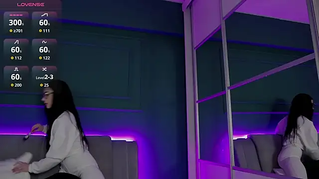 AllisonSky online show from 04/20/26, 02:51