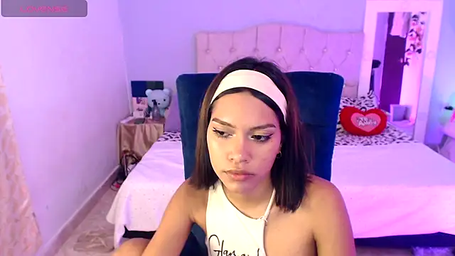 valeriah 7 online show from 11/13/25, 06:56