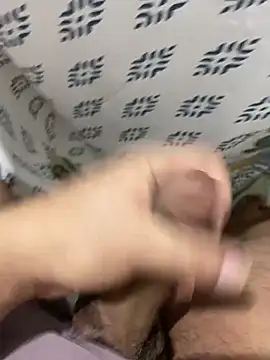 Fenix1002 online show from 10/16/25, 03:37