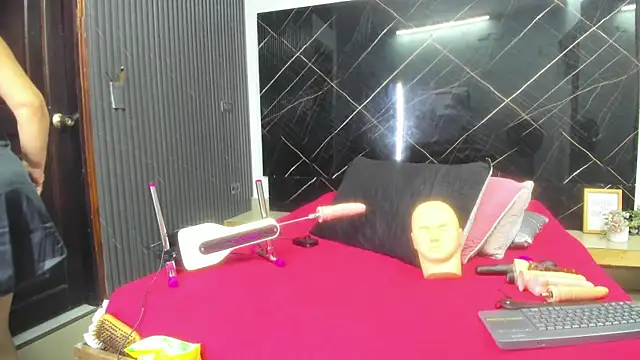 cloee-rabbyt online show from 10/10/25, 11:22