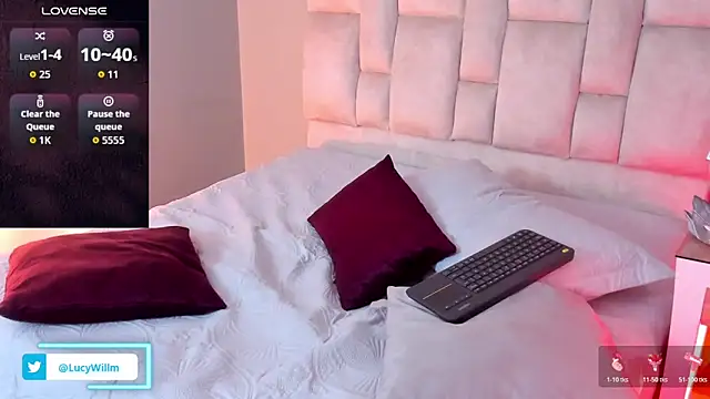 Lucy Williiams online show from 03/04/26, 07:43