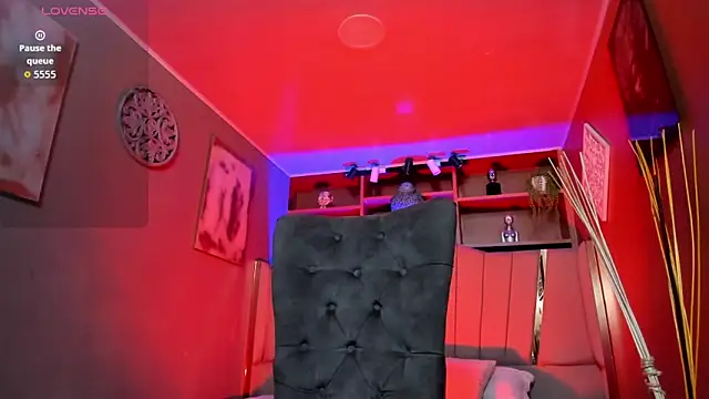 Lucy Williiams online show from 11/13/25, 11:36