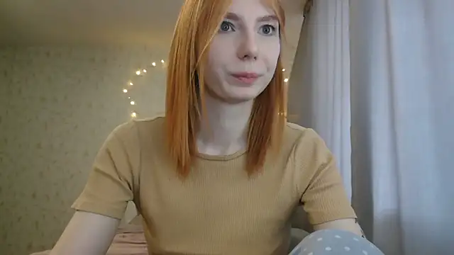 Snapshot of KateBunny chatting on 02/19/25, 12:11 KateBunny online show from 02/19/25, 12:11