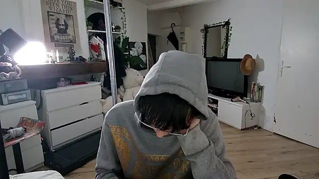 CeriseLapine online show from 12/02/25, 07:26