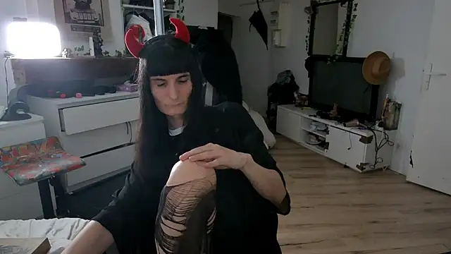 CeriseLapine online show from 11/09/25, 07:29