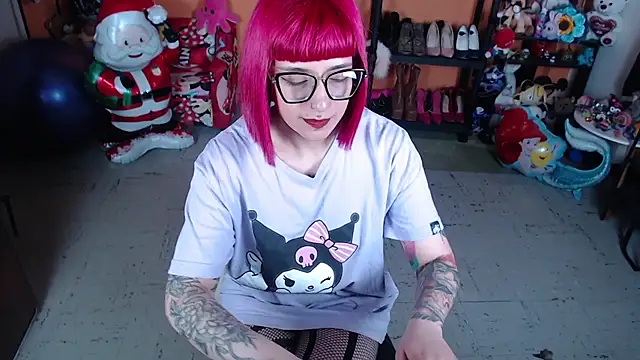 MissMiia2 online show from 12/04/25, 07:02