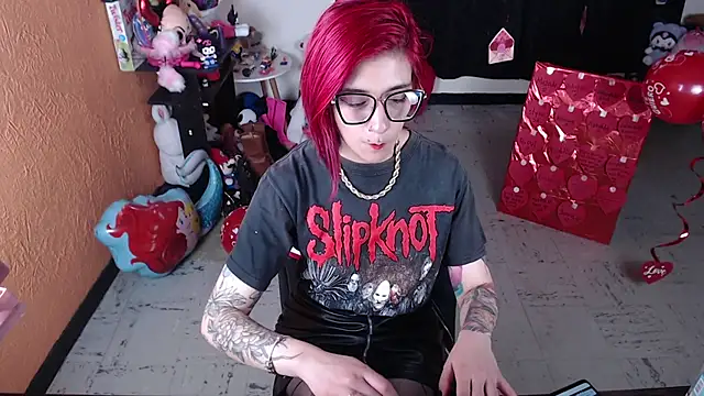 MissMiia2 online show from 02/18/25, 06:47