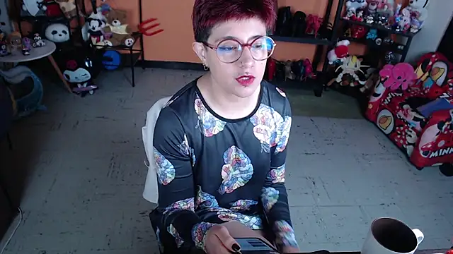 MissMiia2 online show from 05/26/26, 01:53