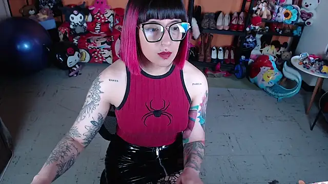 MissMiia2 online show from 11/08/25, 03:37