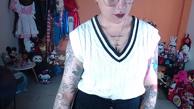 MissMiia2 online show from 06/02/26, 12:49