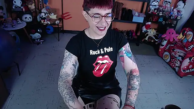 MissMiia2 online show from 05/11/26, 03:40