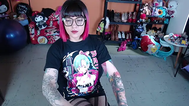 MissMiia2 online show from 11/16/25, 02:55