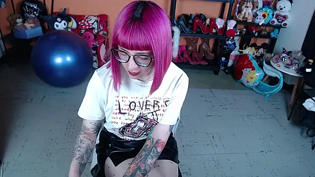 MissMiia2 online show from 01/13/26, 09:19