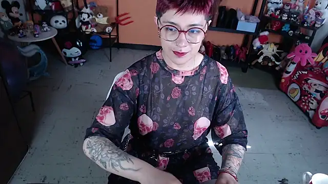 MissMiia2 online show from 05/15/26, 02:15