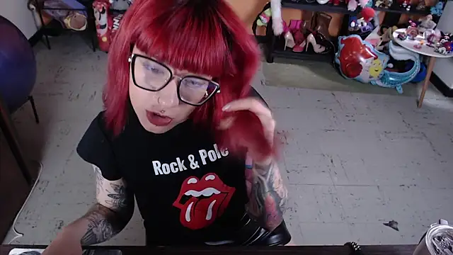 MissMiia2 online show from 02/11/26, 08:09