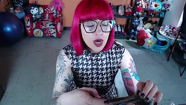 MissMiia2 online show from 11/28/25, 01:22