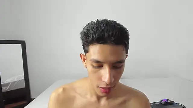 Snapshot of evanscollins chatting on 01/30/25, 11:45 evanscollins online show from 01/30/25, 11:45