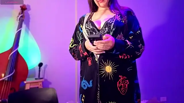 Snapshot of Evainthesky chatting on 03/03/26, 10:39 Evainthesky online show from 03/03/26, 10:39