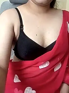 Snapshot of Indianhyna chatting on 10/10/25, 07:31 Indianhyna online show from 10/10/25, 07:31